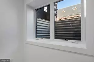 4 R St NW, Washington, DC 20001 - Photo 19