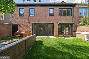 655 E St SE, Washington, DC 20003 - Photo 31