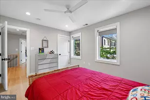 655 E St SE, Washington, DC 20003 - Photo 19