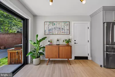 655 E Street SE, Washington, DC 20003 - Photo 7