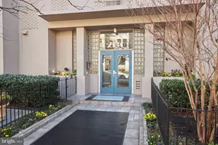 2130 N St NW, Washington, DC 20037 - Photo 3