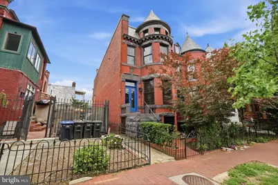 210 8th Street SE, Washington, DC 20003 - Photo 3