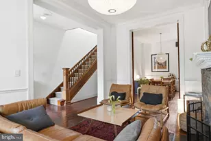 210 8th St SE, Washington, DC 20003 - Photo 9