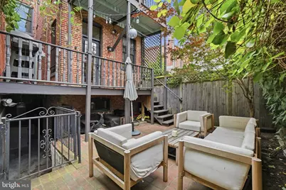 210 8th Street SE, Washington, DC 20003 - Photo 37
