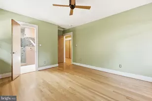 8226 West Beach Dr NW, Washington, DC 20012 - Photo 37