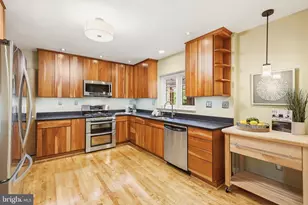 8226 West Beach Dr NW, Washington, DC 20012 - Photo 17