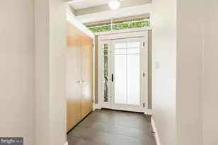 8226 West Beach Dr NW, Washington, DC 20012 - Photo 5