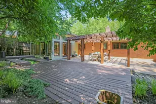 8226 West Beach Dr NW, Washington, DC 20012 - Photo 23