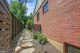 8226 West Beach Dr NW, Washington, DC 20012 - Photo 29