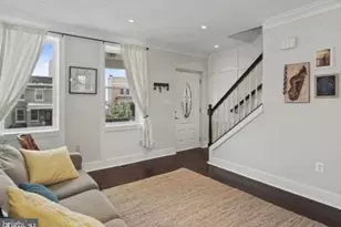 1260 Penn St NE, Washington, DC 20002 - Photo 3