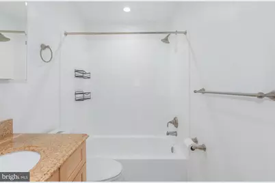 1316 New Hampshire Avenue NW #503, Washington, DC 20036 - Photo 21