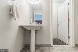 701 Lamont St NW, Washington, DC 20010 - Photo 9