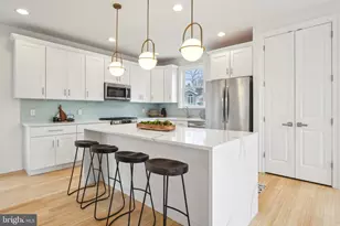 2837 Myrtle Ave NE, Washington, DC 20018 - Photo 7