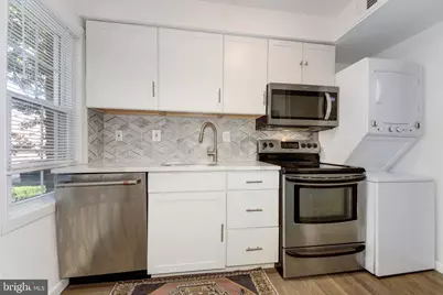2110 Suitland Terrace SE, Washington, DC 20020 - Photo 9