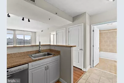 555 Massachusetts Avenue NW #1307, Washington, DC 20001 - Photo 9