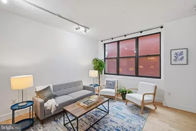 809 6th Street NW #22, Washington, DC 20001 - Photo 5
