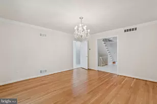 2827 Ellicott St NW, Washington, DC 20008 - Photo 13