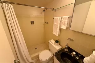 209 G St SW, Washington, DC 20024 - Photo 11