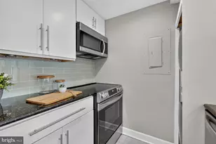 1810 Kalorama Rd NW, Washington, DC 20009 - Photo 5
