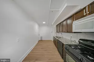 337 Delafield Pl NW, Washington, DC 20011 - Photo 7
