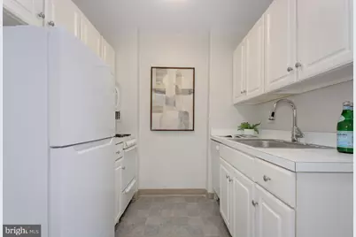 922 24th Street NW #717, Washington, DC 20037 - Photo 3