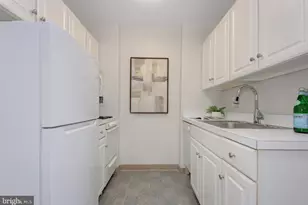 922 24th Street NW, Washington, DC 20037 - Photo 3