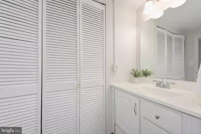 922 24th Street NW #717, Washington, DC 20037 - Photo 15