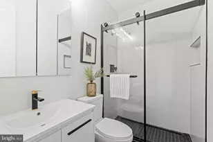 1215 Holbrook Terrace NE, Washington, DC 20002 - Photo 31