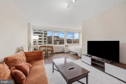 1330 New Hampshire Avenue NW #911, Washington, DC 20036 - Photo 3