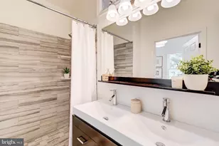 1238 Maryland Ave NE, Washington, DC 20002 - Photo 9