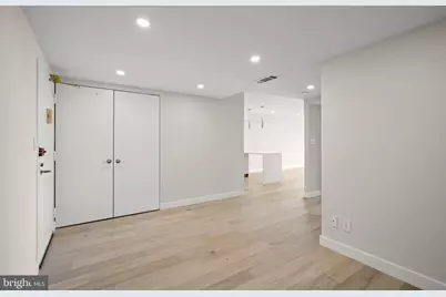 1001 26th Street NW #806, Washington, DC 20037 - Photo 23