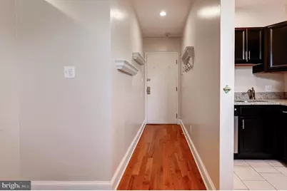 637 3rd Street NE #305, Washington, DC 20002 - Photo 3
