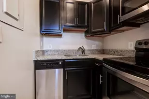 637 3rd St NE, Washington, DC 20002 - Photo 5