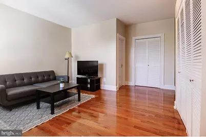 637 3rd Street NE #305, Washington, DC 20002 - Photo 7