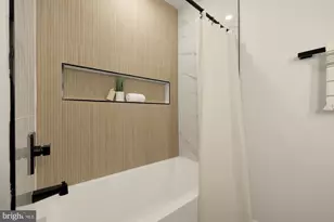 1463 Harvard St NW, Washington, DC 20009 - Photo 17