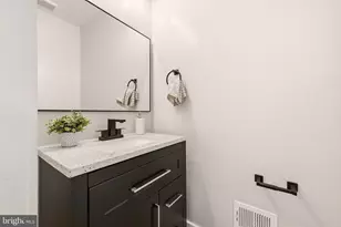 418 Allison St NW, Washington, DC 20011 - Photo 19