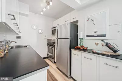 522 21st Street NW #912, Washington, DC 20006 - Photo 9