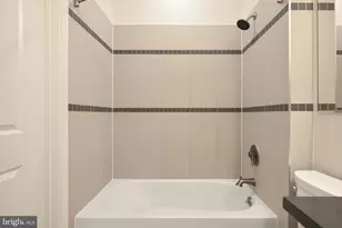 2550 17th St NW, Washington, DC 20009 - Photo 23