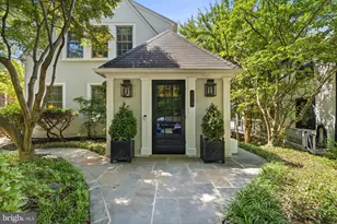 4310 Cathedral Ave NW, Washington, DC 20016 - Photo 3