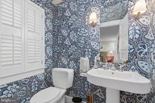 4310 Cathedral Ave NW, Washington, DC 20016 - Photo 23