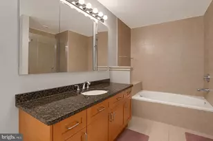 1700 Kalorama Rd NW, Washington, DC 20009 - Photo 19