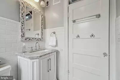 722 13th Street SE #UNIT A, Washington, DC 20003 - Photo 11
