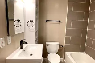 819 12th St NE, Washington, DC 20002 - Photo 11