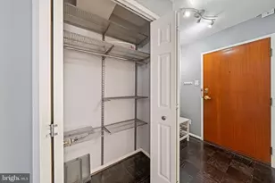 730 24th St NW, Washington, DC 20037 - Photo 23