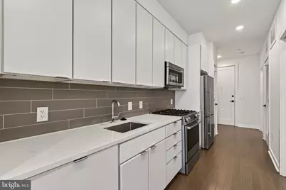 300 8th Street NE #209, Washington, DC 20002 - Photo 5
