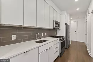 300 8th St NE, Washington, DC 20002 - Photo 5