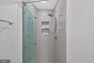 1650 Columbia Rd NW, Washington, DC 20009 - Photo 17