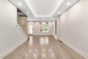 3223 13th St NW, Washington, DC 20010 - Photo 5