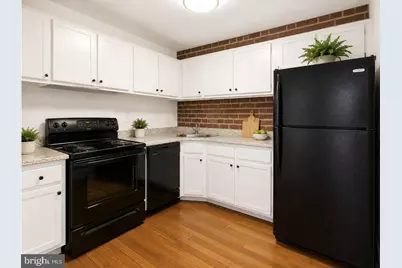 1855 Calvert Street NW #402, Washington, DC 20009 - Photo 3