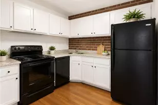 1855 Calvert St NW, Washington, DC 20009 - Photo 3